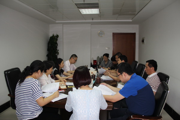 省國資委第二監事會(huì )石云燕一行到公司調研指導工作