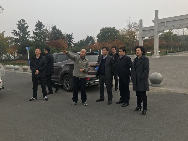 夏萍、程保銀實(shí)地調研徽鹽地產(chǎn)在建項目