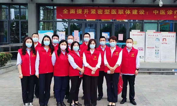 徽鹽地產(chǎn)集團開(kāi)展疫苗接種志愿服務(wù)活動(dòng)