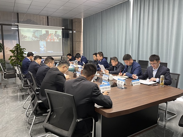 楊蔚峰督導徽鹽地產(chǎn)集團泗縣項目黨支部2021年度組織生活會(huì )